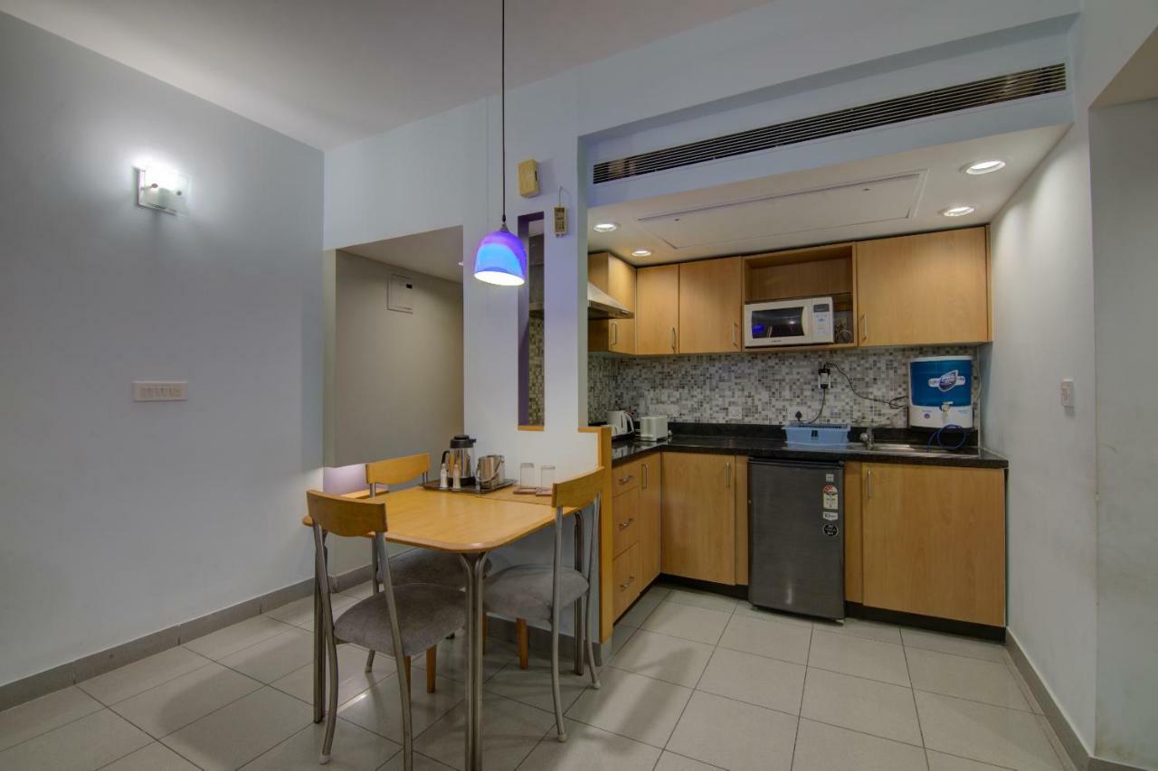 Tristar Serviced Apartments Бангалор Экстерьер фото